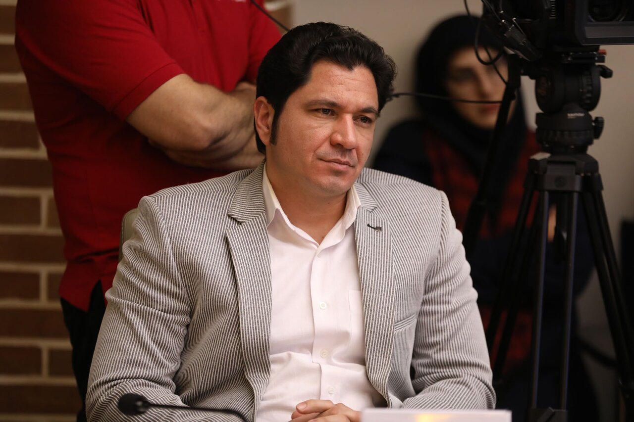 دو سخنرانی متضاد در مورد کنسرت/ زندگی یا تعلیق هومایون شاجریان به تغییر سیاسی