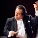 رهبر علی در سن پترزبورگ مراحل می گیرد