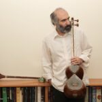 اگر مشکل مالی دارید ، از آجر بالا بروید ، اما هنر خریداری نکنید