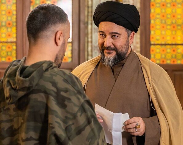 سکته مغزی امیر حسین سادیق در نقش روحانی
