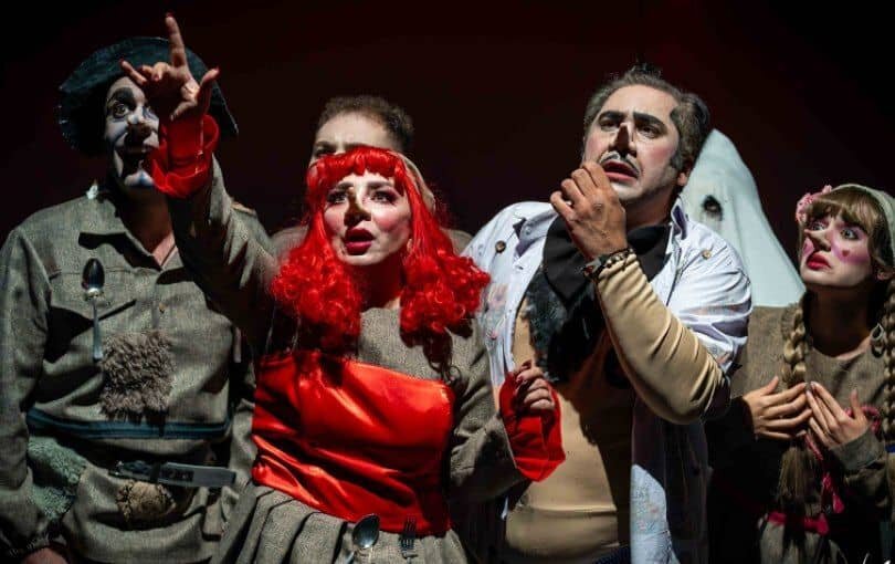 آغاز سالن حافظ از "ریش فیدل ، ریش مرکل"