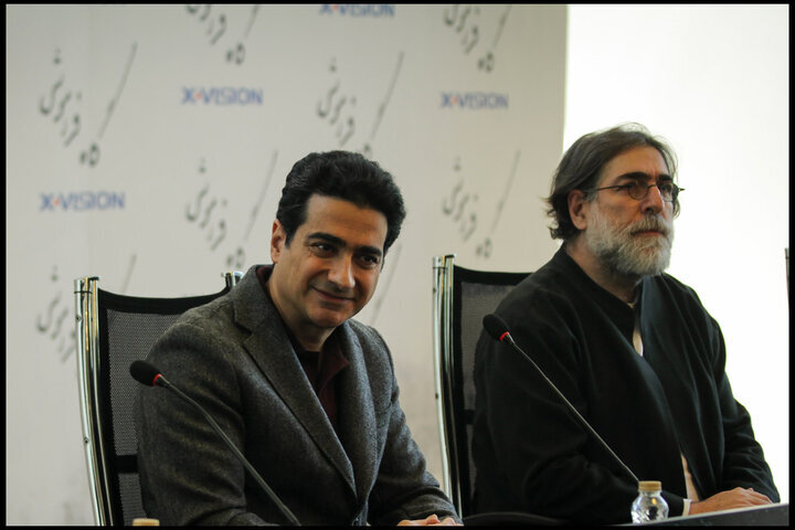 Homayoun Shajrian با Fardin Khalatbari همراه است