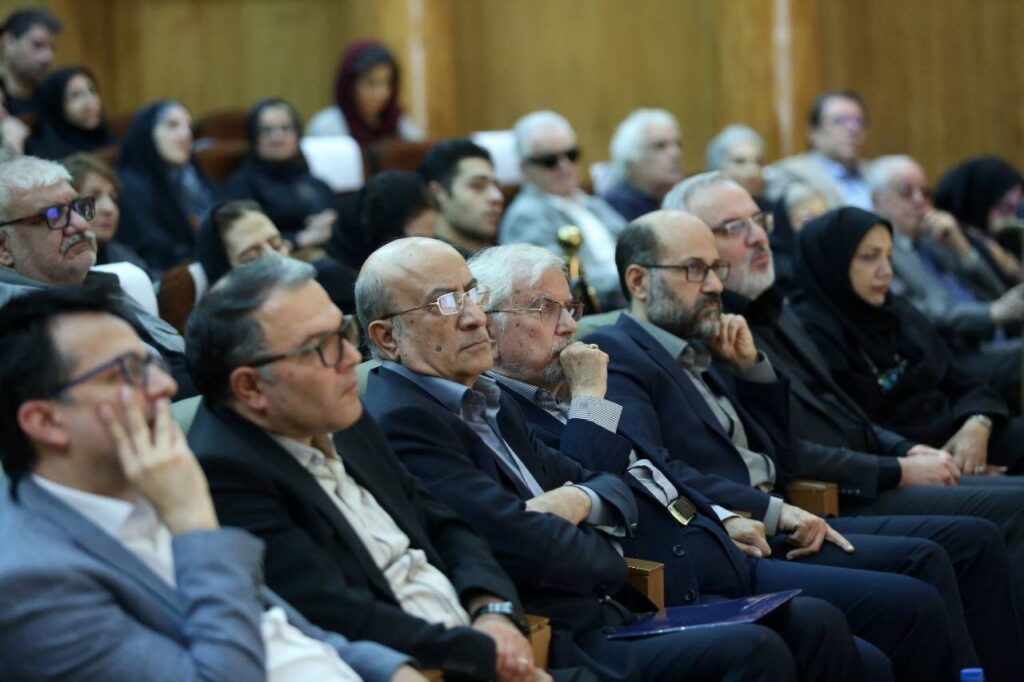 بنیانگذار حافظه تاریخی ایران و تولید کننده هویت فرهنگی