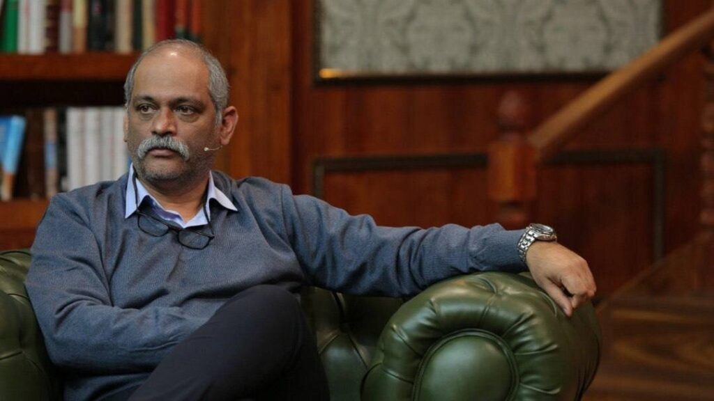 نادر فاله با تیگ بنگال سفید در باغ وحش بغداد