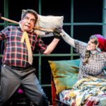 باز کردن پای خاله به تئاتر شهر