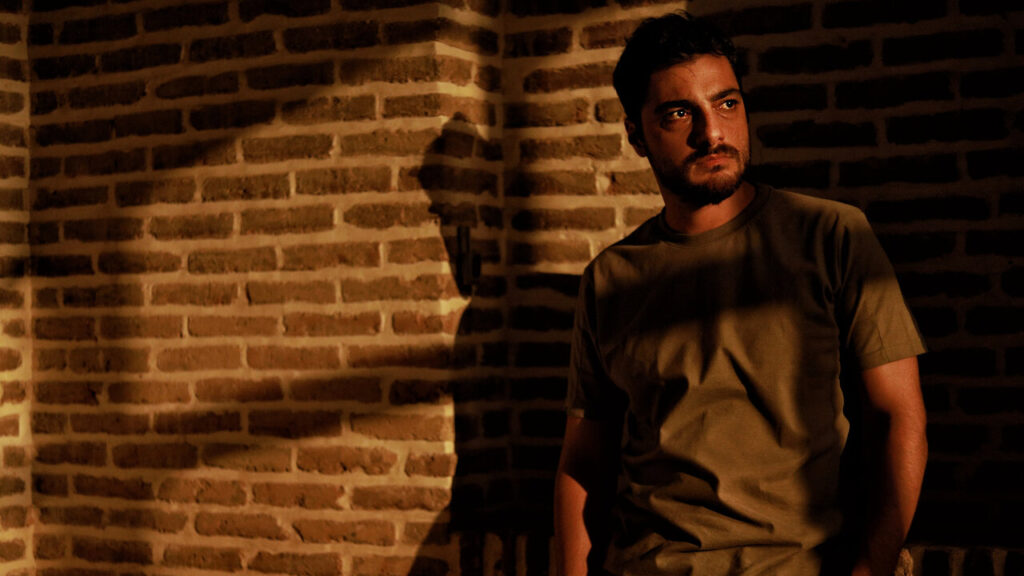 فیلمی تولید شده توسط بهرووز افخامی به ایتالیا