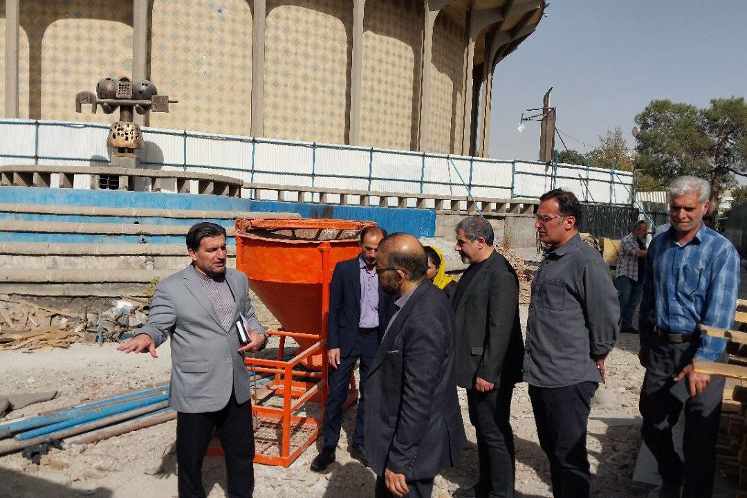 پایان مرحله اول تئاتر شهر در پایان اکتبر مورد حمله قرار گرفت