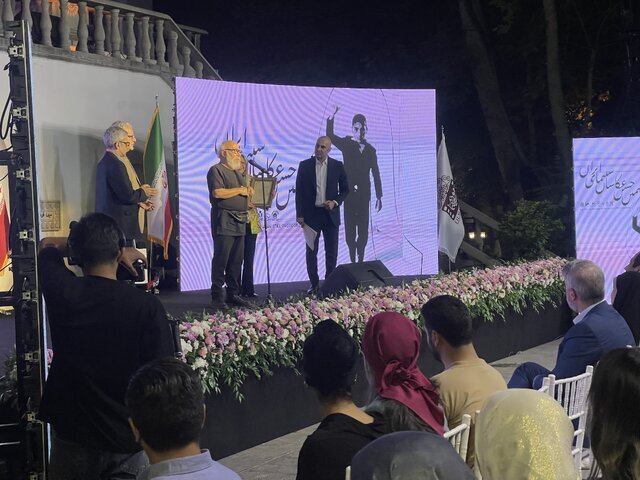 عذرخواهی مجالس کلیسا از مردم سیستان -باچیستن/ اگر عصبانی باشند ، من عذرخواهی می کنم