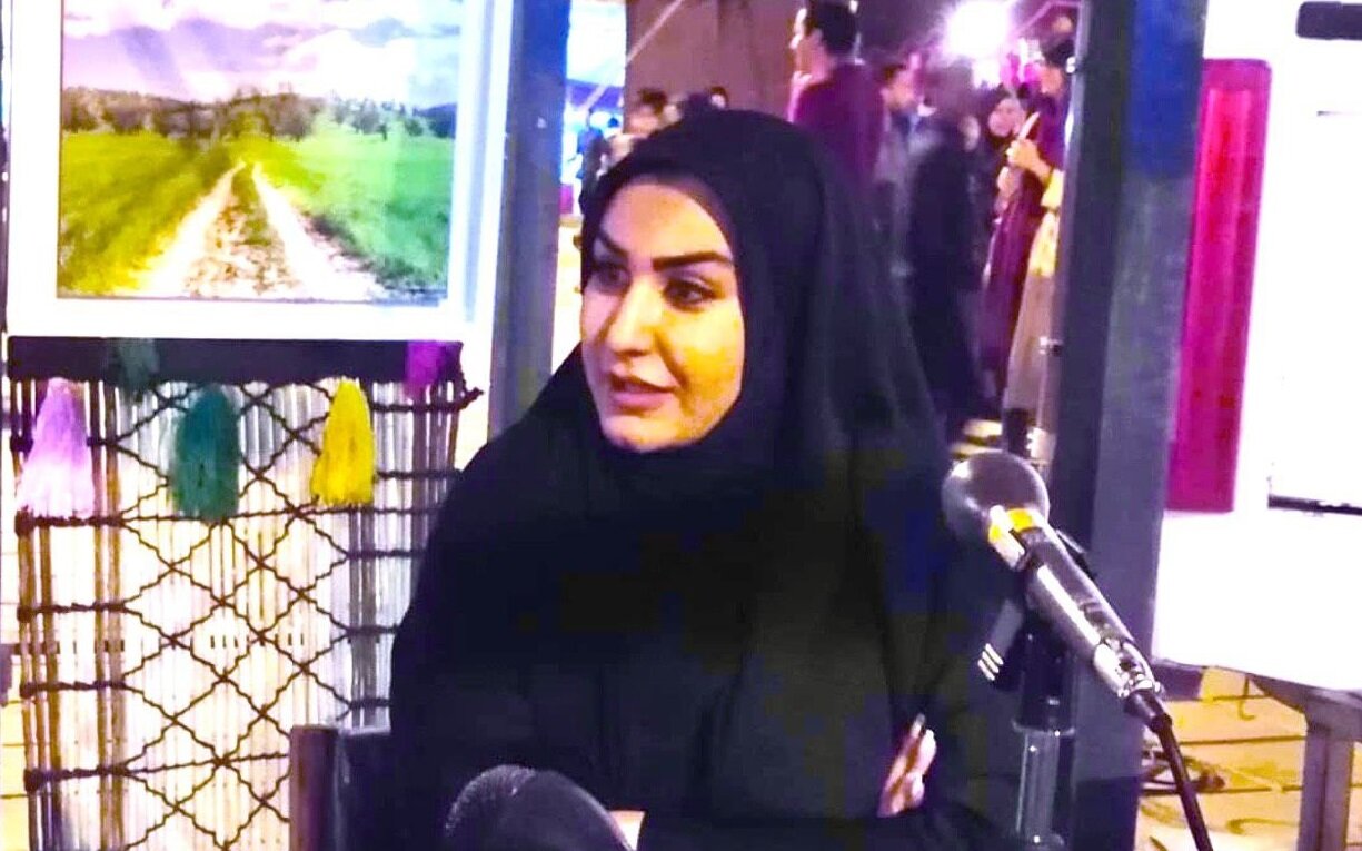 از بازی در مقابل آینه گرفته تا میکروفون واقعی