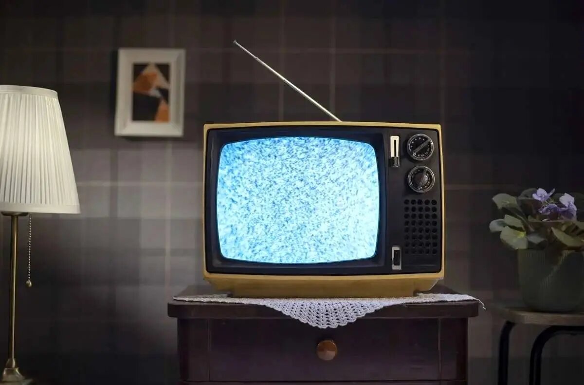 انتقال تلویزیون آخر هفته چیست؟