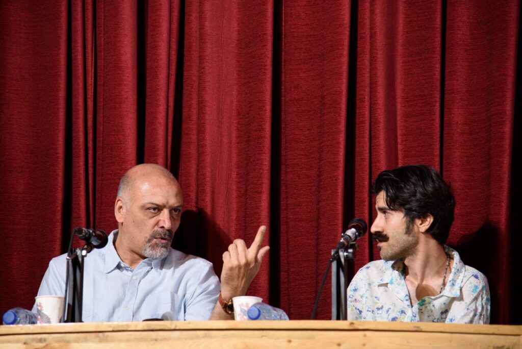 اگر کسی را دوست داشته باشیم ، باید بتوانیم از او جدا شویم