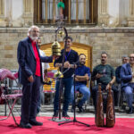 قدردانی از محمود باسی در جشنواره آیینی و سنتی