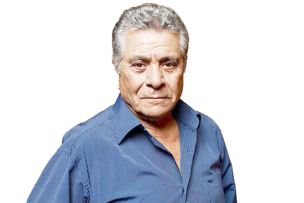 آیا بهروز ووسی ساواکی بود یا مخالف ساواک بود؟