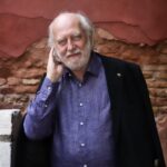 Laslow Krasnashakai جایزه نوبل ادبیات را به دست آورد