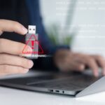 4 مورد از شایع‌ترین خطرات USB و تهدیدهایی که می‌توانند به دستگاه شما آسیب بزنند