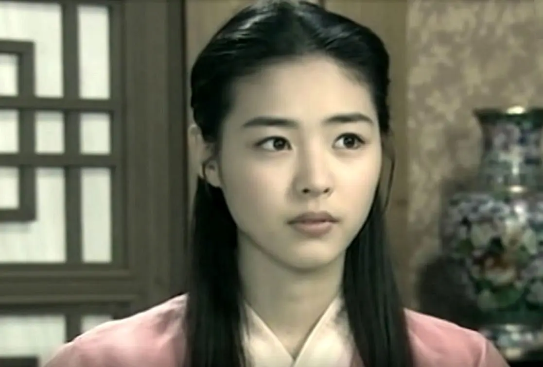 بانو «جانگهوای نوجوان» 21 سال بعد از سریال «امپراتور دریا»