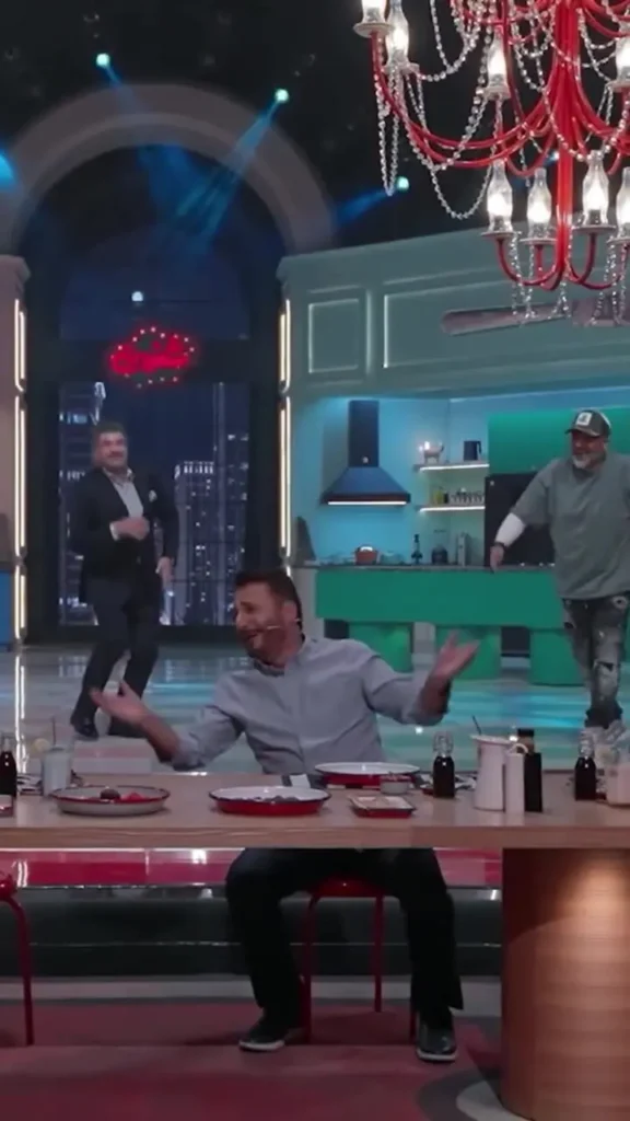 رقص دو نفره مهران غفوریان و محمود شهریاری با آهنگ حمیرا!