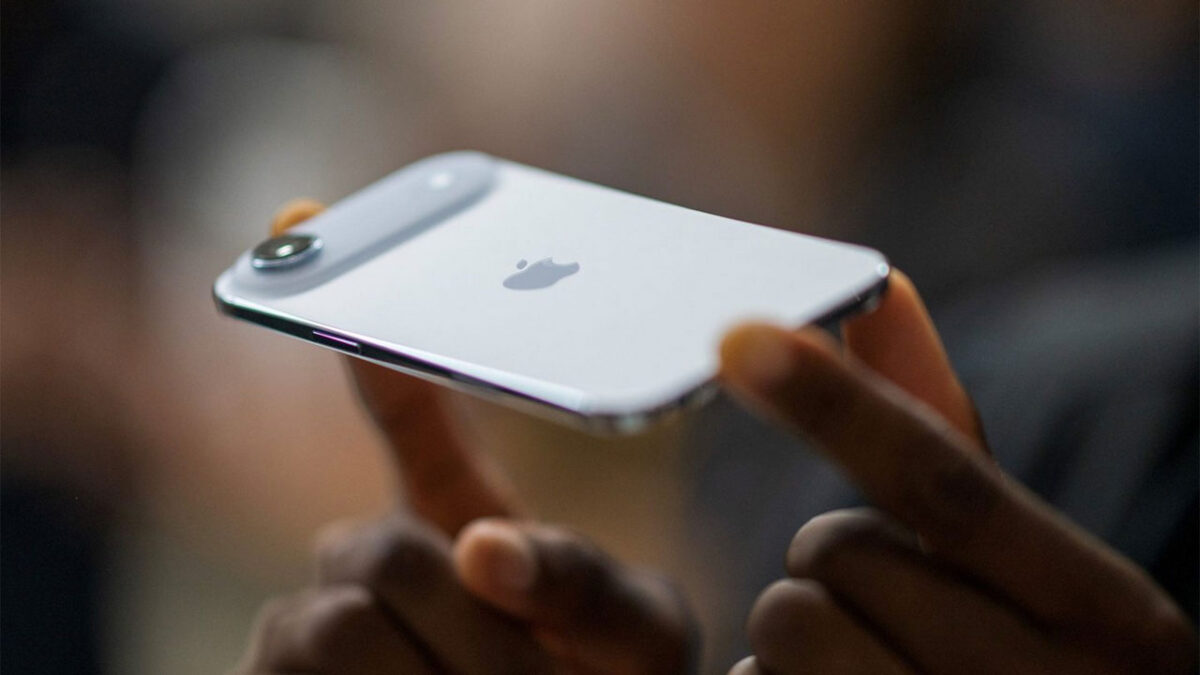 زیبایی به چه قیمتی؟ 9 ویژگی کلیدی که اپل در آیفون ایر فدای باریکی کرده است