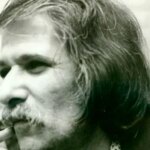 می‌سوختی به حسرت و دیدی که عاقبت / بر حال تو نسوخت دل هیچ کس؟ بسوز