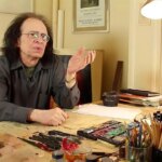 واحد خاکدان درگذشت