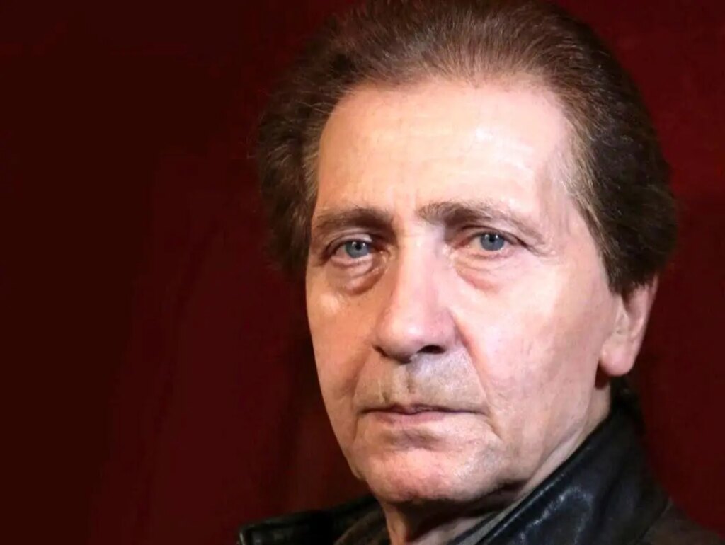وداع با صدای ماندگار دوبله ایران/ سعید مظفری در قطعه هنرمندان آرام گرفت