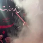 الهام چرخنده پای دیگ نذری در مراسم عزاداری فاطمیه