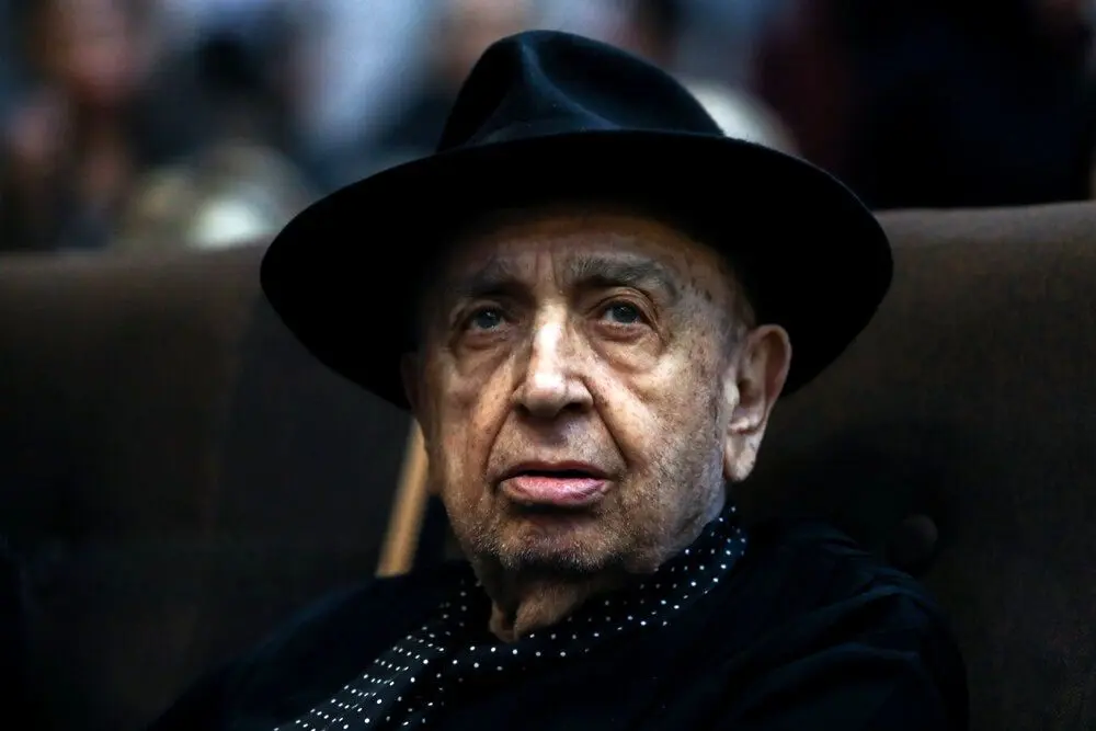 تصاویر؛ حاشیه و متن مراسم یادبود همایون ارشادی