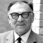 داوود پیرنیا: موسیقی‌دان نه‌چندان بزرگی که موسیقی ایران را زیر و رو کرد