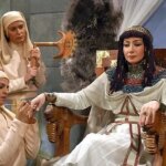 «زلیخا» سریال یوسف پیامبر در کنار ژاله علو؛ دهه 90