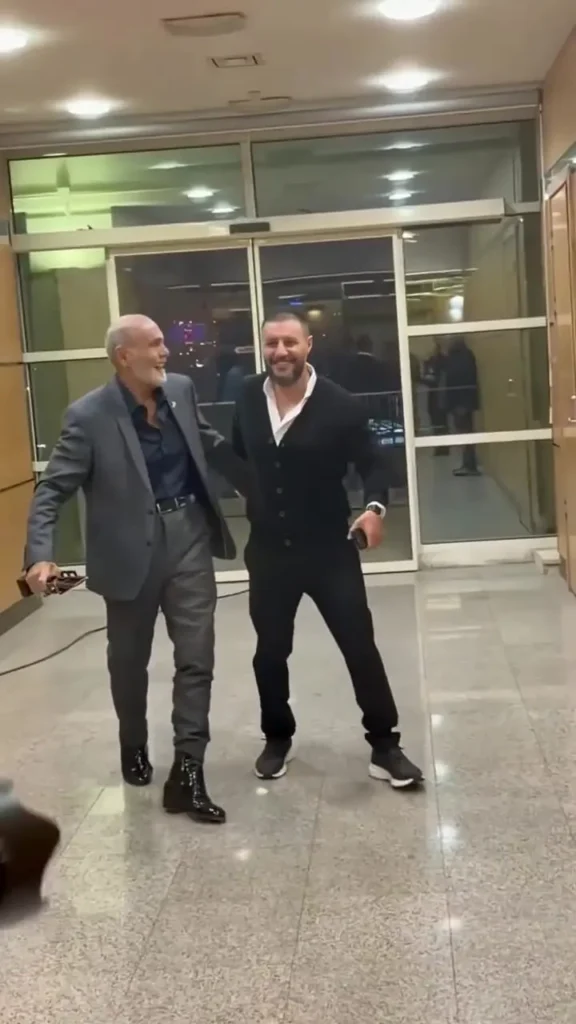 شوخی‌های جمشید هاشم‌پور با جواد عزتی