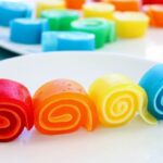 طرز تهیه ژله رولی ساده و مجلسی با بستنی