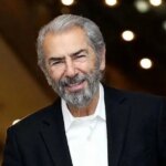 فرامرز قریبیان؛ بازیگری که مردم او را روی دست بلند کردند