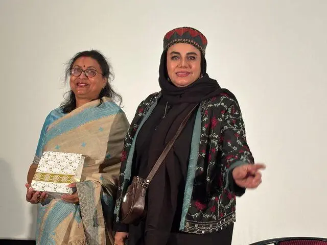 نرگس آبیار در هند