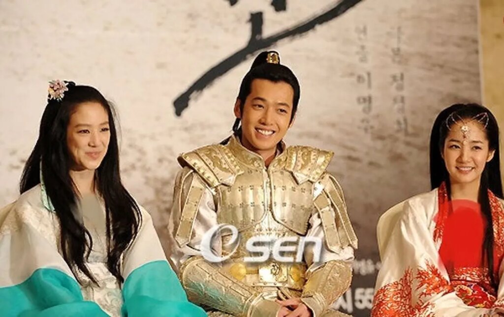 چهرۀ «شاهزاده هودونگ» (سریال جومونگ 3) در روز ترخیص از خدمت سربازی