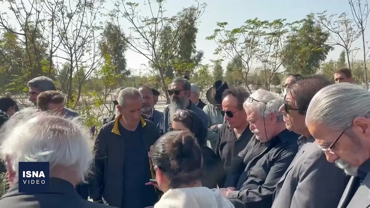 کاظم هژیرآزاد بر پیکر همسرش: زویا رفت بی‌خداحافظی