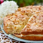 آموزش کیک زنبوری، دسر محبوب آلمانی با عطر عسل و بادام