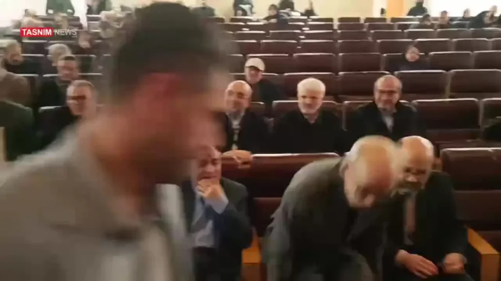 برگزاری مراسم تشییع کامران فانی با حضور شفیعی کدکنی