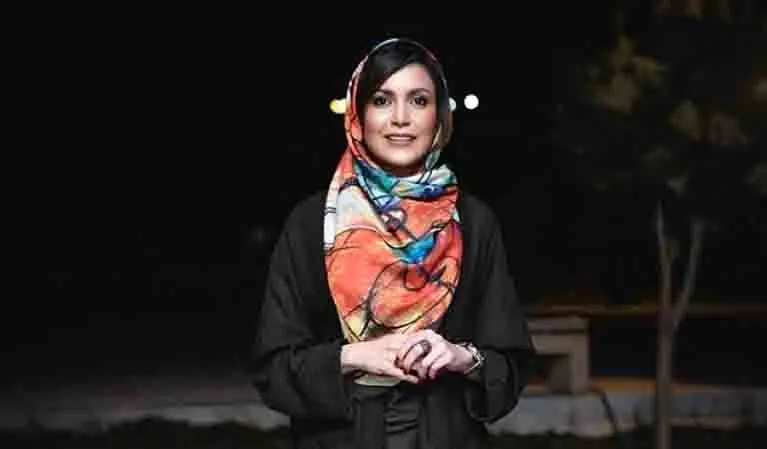 تصویر دیده نشده از سامیه لک در پشت صحنه سریال جزیره