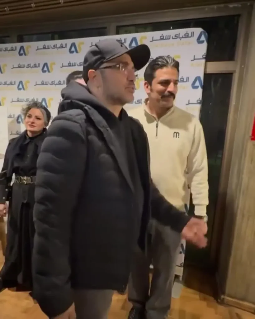 حضور محمدرضا فروتن و علی احسانی برای تماشای تئاتر کافه عاشقی