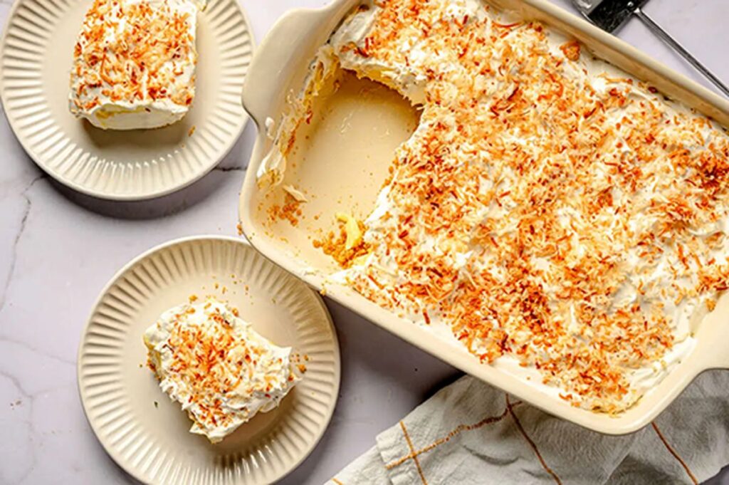 دسر برفی نارگیلی، خوشمزه‌ترین انتخاب برای شب چله