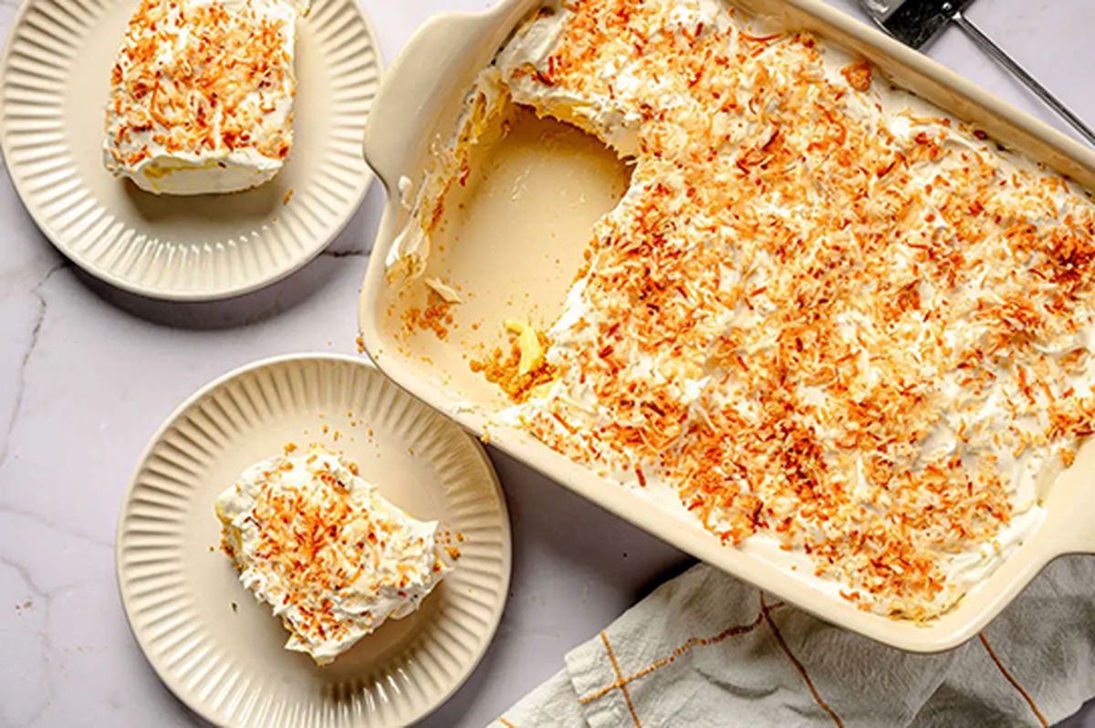 دسر برفی نارگیلی، خوشمزه‌ترین انتخاب برای شب چله