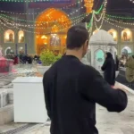 شب یلدا 1404: مهدی ماهانی بازیگر سریال ستایش با یک انار در حرم امام رضا (ع)