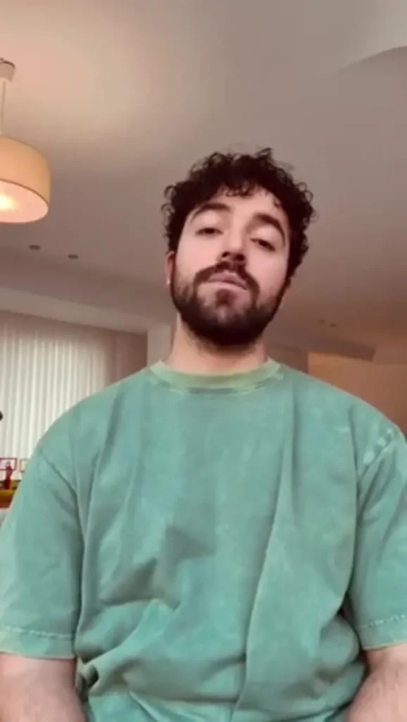 شروین حاجی‌پور؛ بهای هنر در جامعهٔ پر از انتظارهای غیرواقعی