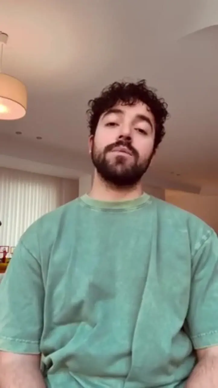 شروین حاجی‌پور؛ بهای هنر در جامعهٔ پر از انتظارهای غیرواقعی