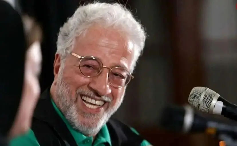 «علیرضا خمسه ۳۸ ساله» در کنار همسر گوهر خیراندیش؛ سال ۶۹