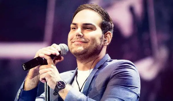 ماجرای خواستگاری جنجالی سیامک عباسی در اجرای زنده