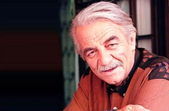 «منوچهر نوذری» در کنار «گوگوش» در مراسم عقد پسرش «ایرج نوذری»