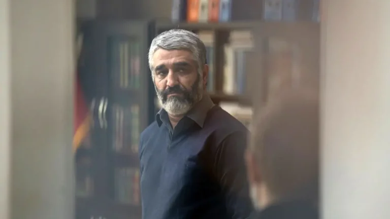 نقد سریال «محکوم» با بازی پژمان جمشیدی و ساره بیات/ ترکیبی ناقص از «پوست شیر» و «زخم کاری»