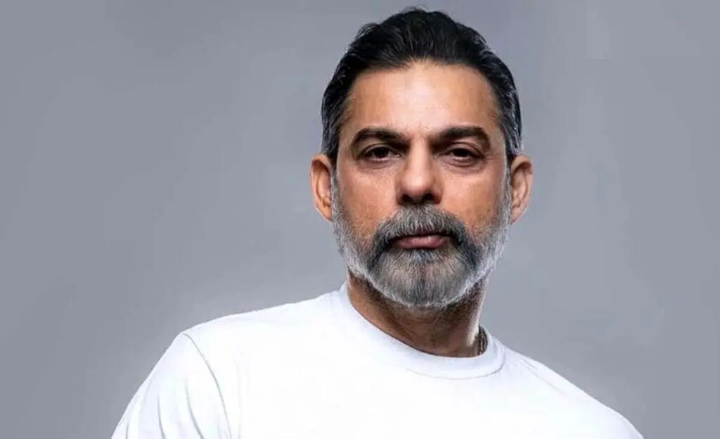 واکنش پیمان معادی به افزایش قیمت دلار: می‌تونم میانگین روزی یک برادران لیلا بسازم!