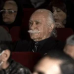 عکس؛ سخنرانی مازیار لرستان در مراسم یادبود رضا رویگری